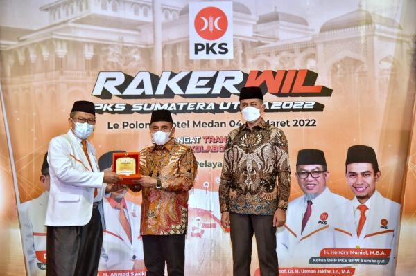 Hadiri Rakerwil 2022 DPW PKS Sumut, Gubernur Edy Rahmayadi Mohon Dukungan dan Pengawalan untuk Selesaikan Pembangunan Sumut